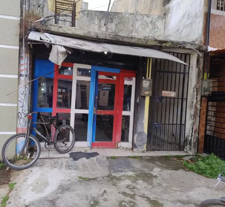 Barbearia Maranata - cortes masculinos, pedicure e manicure para mulheres.